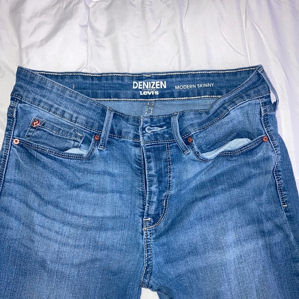 Denizen from Levi’s modern skinny jeans